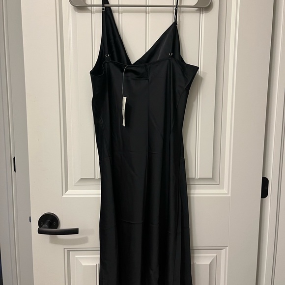 NWT ABERCROMBIE Silk Black Dress - Picture 2 of 3